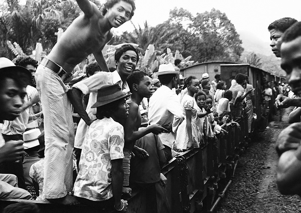 Le retour précipité des familles dans la région d’Analamanga . 13 Décembre 1972 . Daniel Rakotoseheno Estate aka Dany Be . Dany Be What A Wonderful World . 2024 . Courtesy de la famille Rakotoseheno